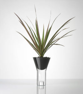 Vase vice versa noir simple Marianne Guedin bis